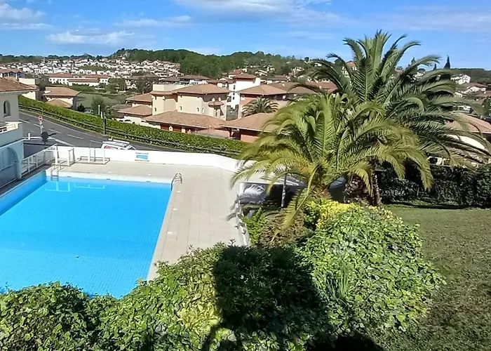Studio Avec Piscine, 600M Plage